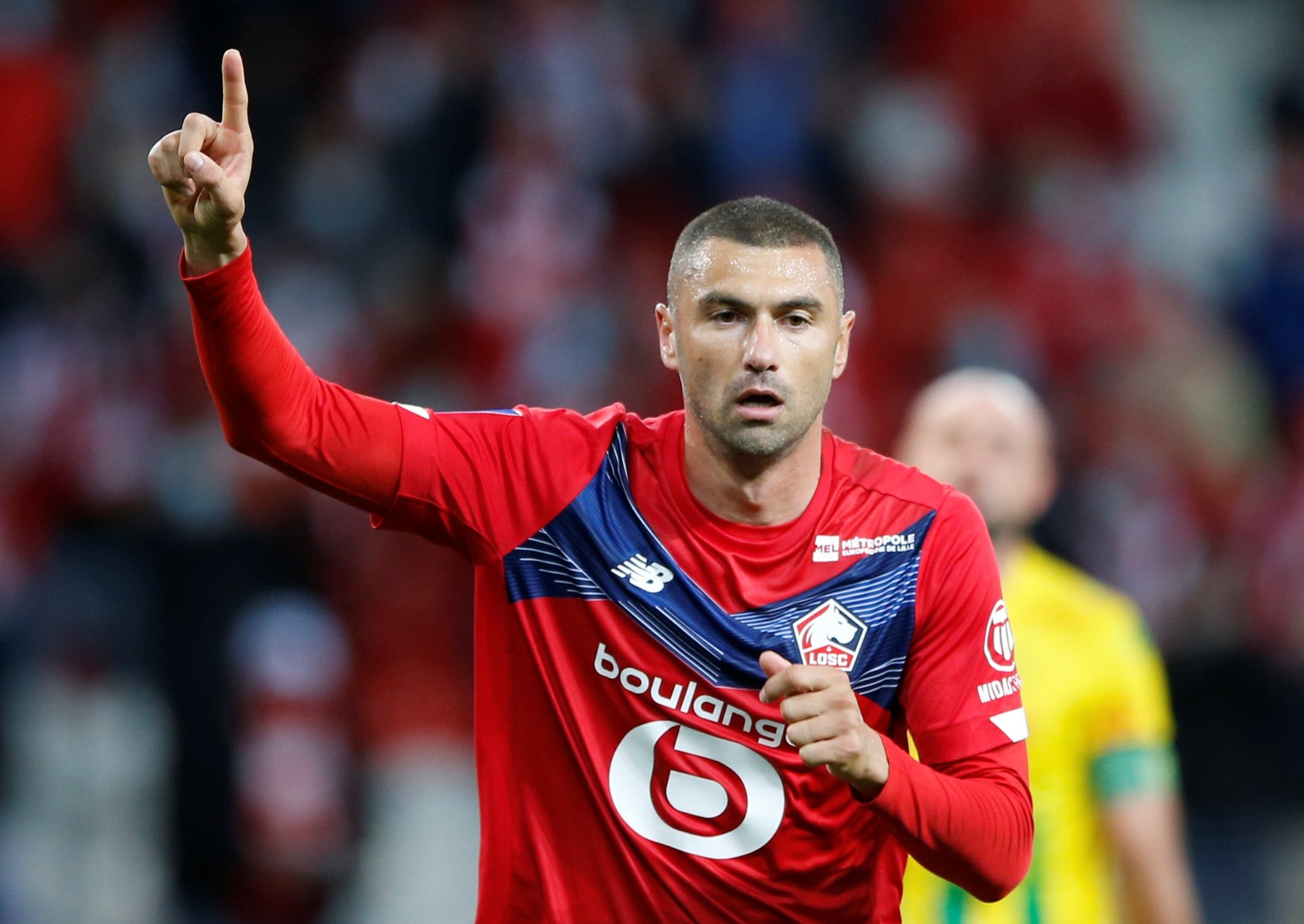 Lille quyết tâm giữ chân Yilmaz ngay lúc đội bóng khủng hoảng