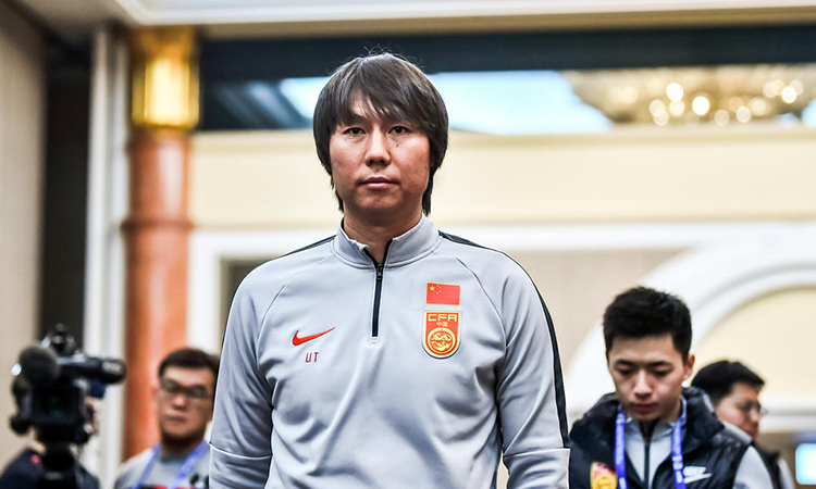 Đội tuyển Trung Quốc tiếp tục được chỉ đạo bởi huấn luyện viên Li Tie