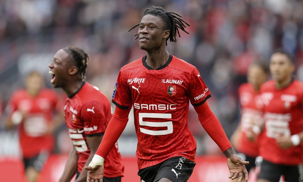 Thay vì Man United Camavinga chọn PSG và sẽ rời Rennes trong kỳ chuyển nhượng Hè 2021