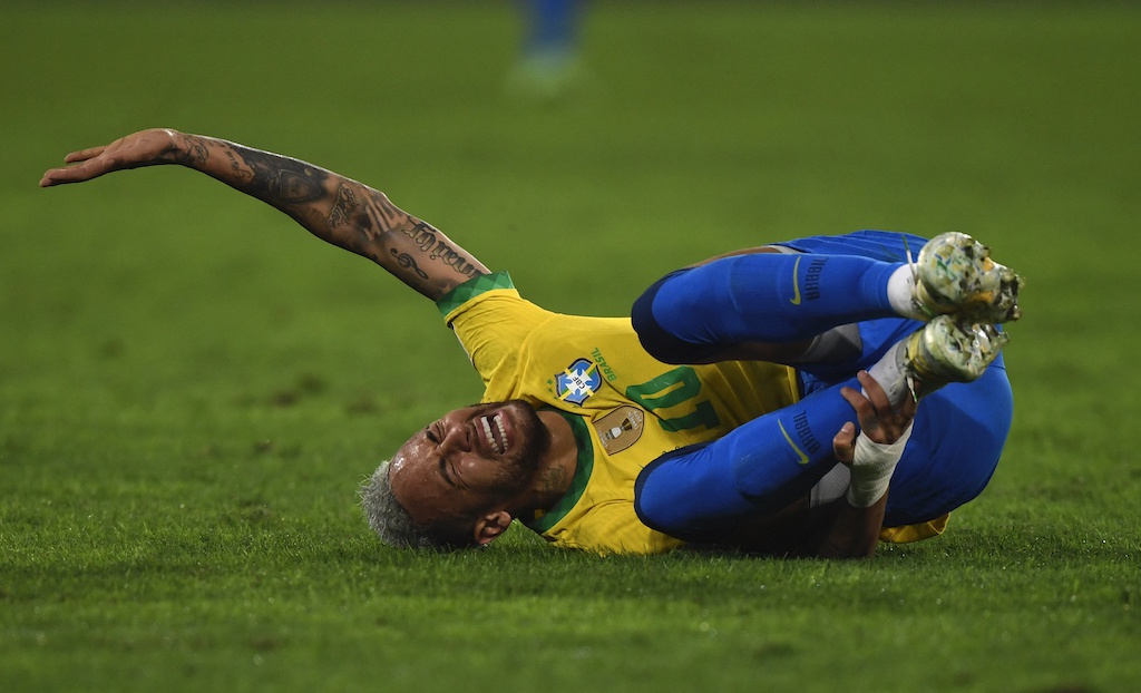 CĐV Brazil ủng hộ Messi vô địch cúp Nam Mỹ khiến Neymar nổi giận